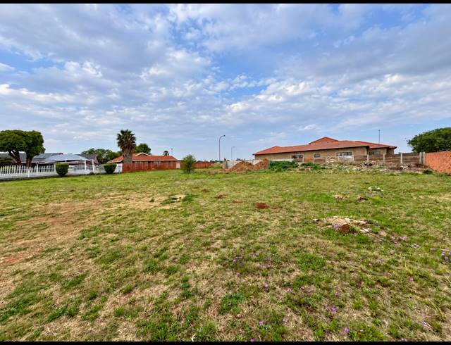 1,028M² VACANT LAND FOR SALE IN RIVERSDALE